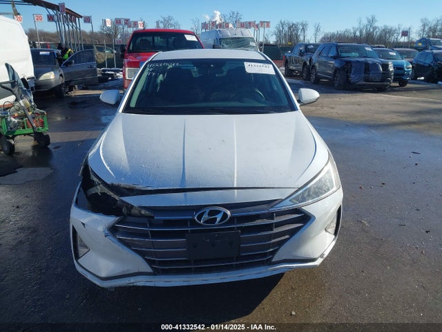 Hyundai ELANTRA SE 2019 5NPD74LF1KH432090 Image 11