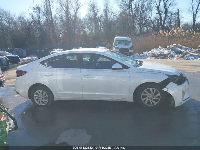 Hyundai ELANTRA SE 2019 5NPD74LF1KH432090 Image 12