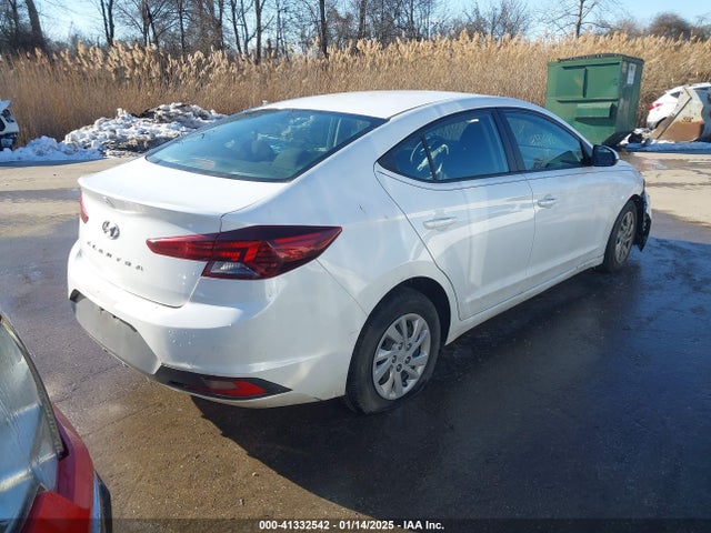 Hyundai ELANTRA SE 2019 5NPD74LF1KH432090 Image 4