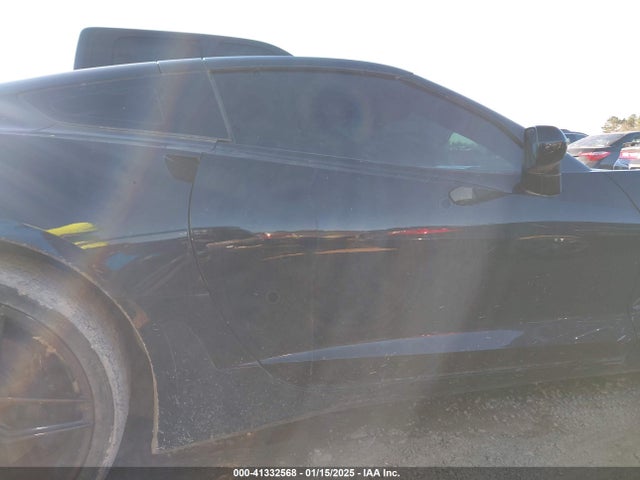 Chevrolet Corvette 2017 1G1YG2D70H5106523 Image 13