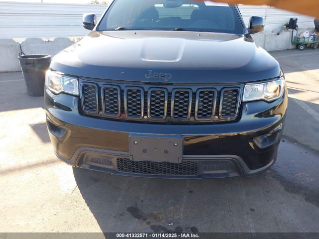 1C4RJEAG0KC690086 Jeep Grand Cherokee Laredo E 4x2
