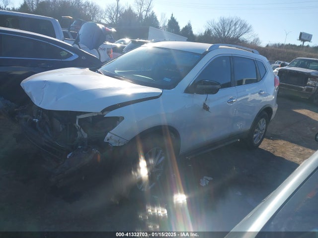 Nissan ROGUE SV 2017 KNMAT2MTXHP612673 Image 2