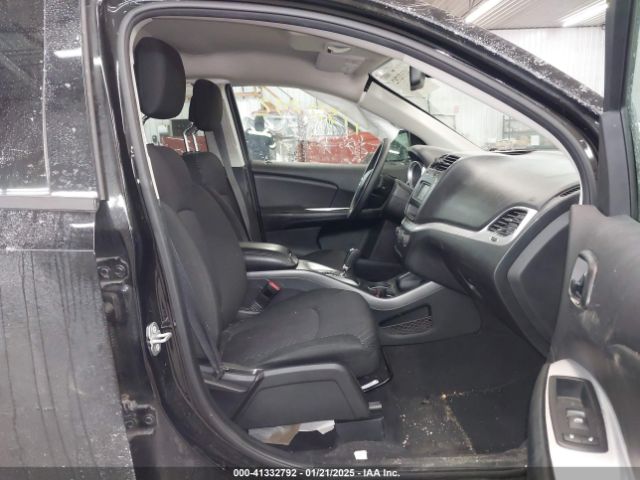 3C4PDCBG9KT868969 Dodge JOURNEY SE