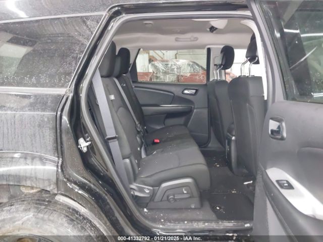 3C4PDCBG9KT868969 Dodge JOURNEY SE