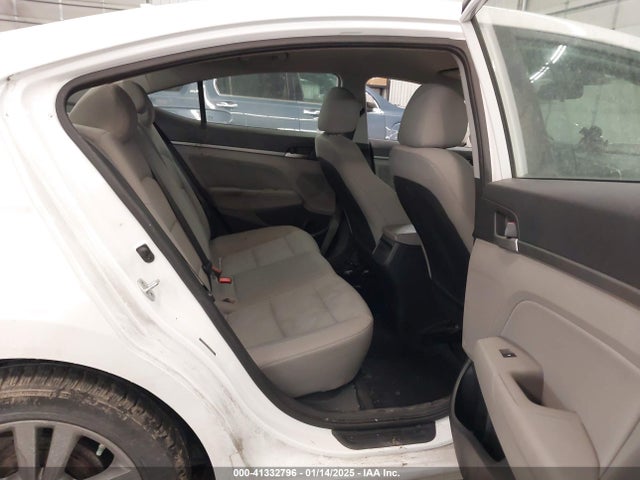 5NPD84LF5HH007493 Hyundai ELANTRA SE