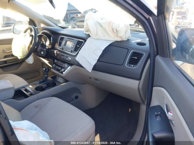 KNDMB5C10H6223130 KIA SEDONA LX