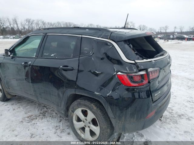 3C4NJDBB4KT670309 Jeep Compass Latitude 4x4