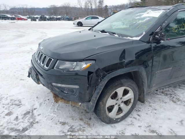 3C4NJDBB4KT670309 Jeep Compass Latitude 4x4