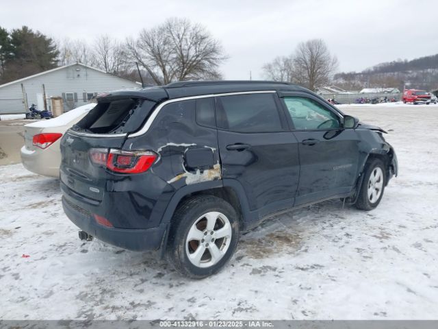 3C4NJDBB4KT670309 Jeep Compass Latitude 4x4