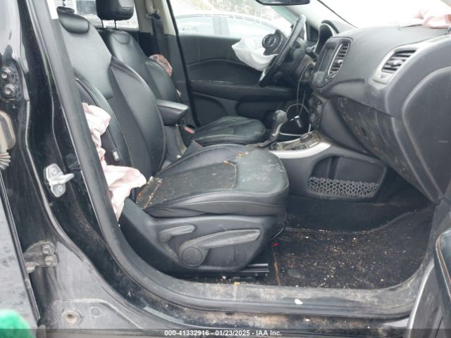 3C4NJDBB4KT670309 Jeep Compass Latitude 4x4