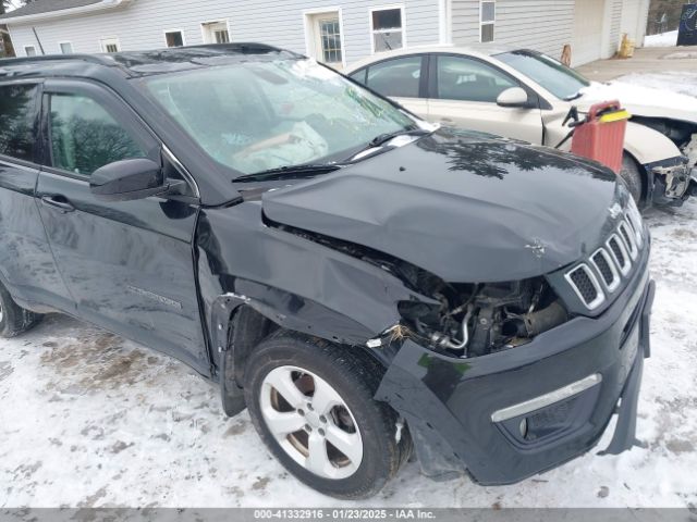 3C4NJDBB4KT670309 Jeep Compass Latitude 4x4