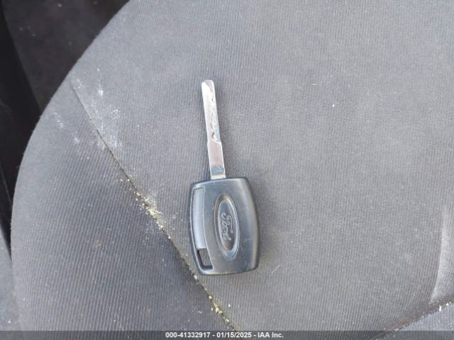 3FADP4TJ7EM165272 Ford FIESTA S