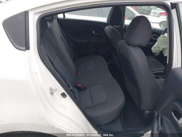 KIA RIO LX 2015 KNADM4A36F6459364 Image 8