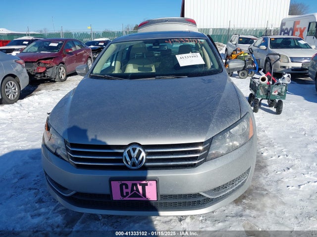 Volkswagen Passat 2014 1VWBP7A37EC011358 Image 12
