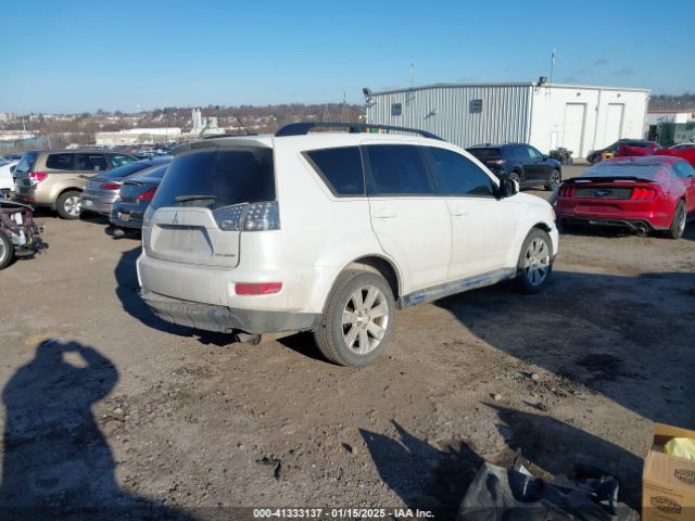 2011 MITSUBISHI OUTLANDER JA4JT3AW9BU015991 Photo 3