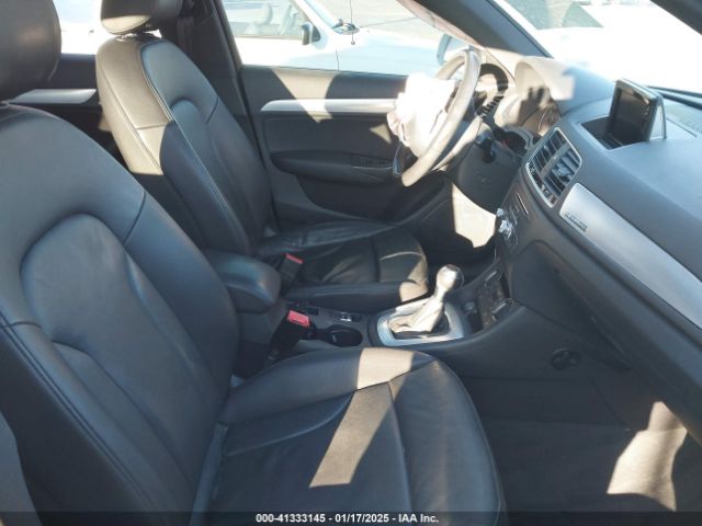 WA1EFCFSXGR008234 Audi Q3 2.0t Premium Plus