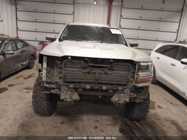 1GCVKREC1JZ322957 Chevrolet Silverado 1500 1lt/2lt