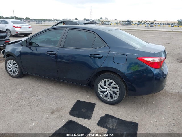 Toyota COROLLA LE 2018 2T1BURHE0JC980290 Image 3