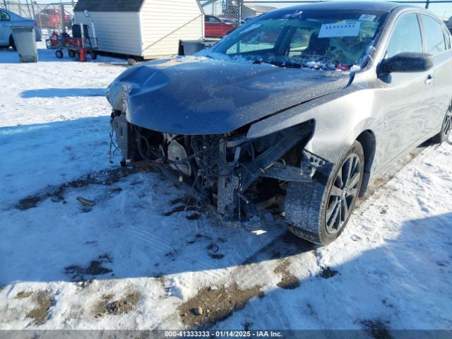 1N4AL3AP2HC219633 Nissan Altima 2.5 Sr