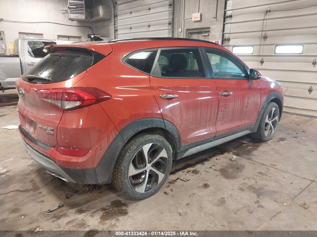 KM8J3CA27JU606060 Hyundai Tucson Limited