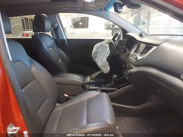KM8J3CA27JU606060 Hyundai Tucson Limited