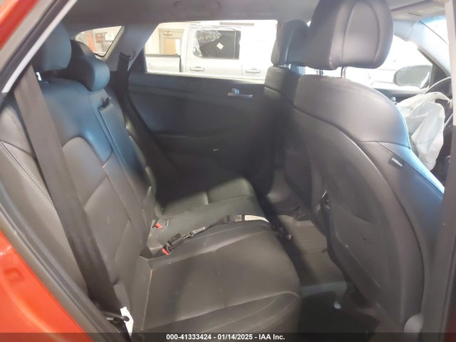 KM8J3CA27JU606060 Hyundai Tucson Limited