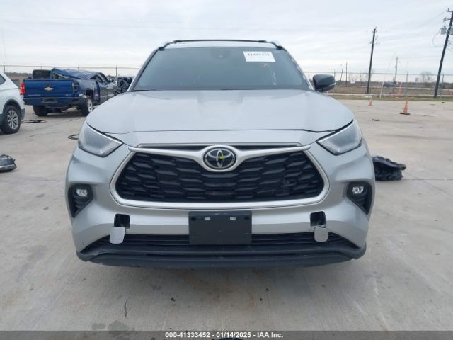 5TDGZRAH8NS140704 Toyota Highlander Xle