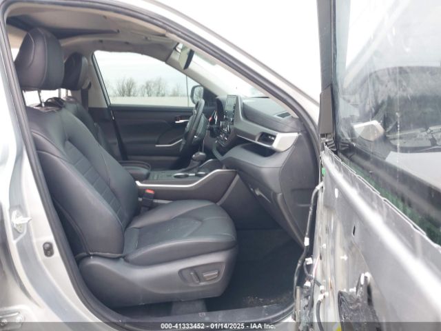 5TDGZRAH8NS140704 Toyota Highlander Xle