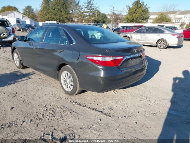 4T1BD1FKXFU161240 Toyota Camry Hybrid Le