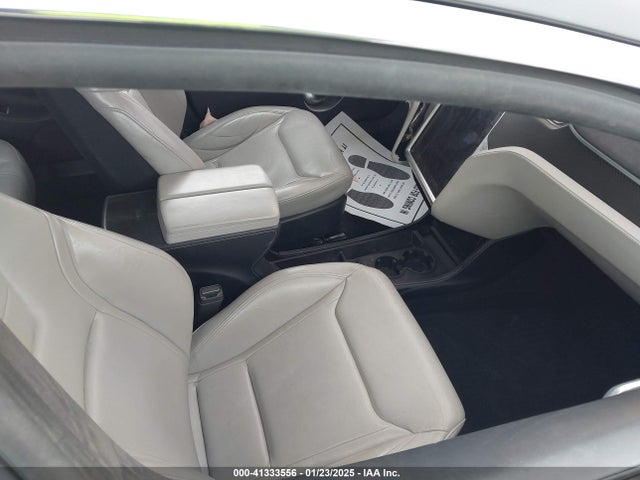 2015 TESLA MODEL S 5YJSA1E25FF107819 Photo 4