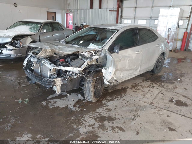 Toyota COROLLA LE 2016 5YFBURHE7GP462492 Image 2