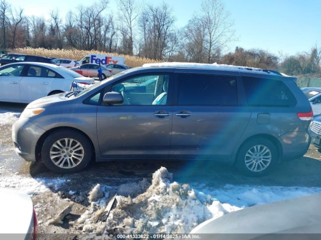 5TDYK3DC7ES459856 Toyota Sienna Xle/limited