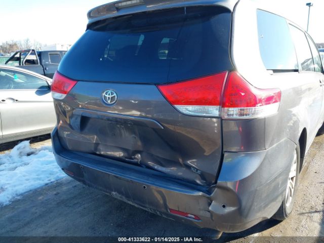 5TDYK3DC7ES459856 Toyota Sienna Xle/limited
