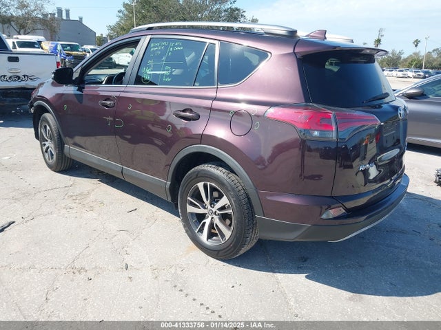 2T3RFREV2JW840776 Toyota Rav4 Adventure/xle