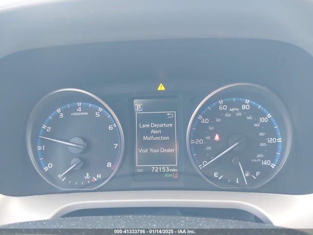 2T3RFREV2JW840776 Toyota Rav4 Adventure/xle