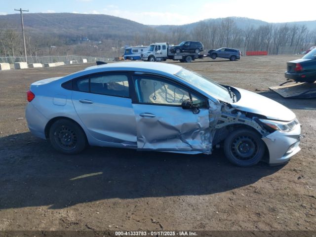1G1BC5SM3J7142647 Chevrolet Cruze Ls Auto