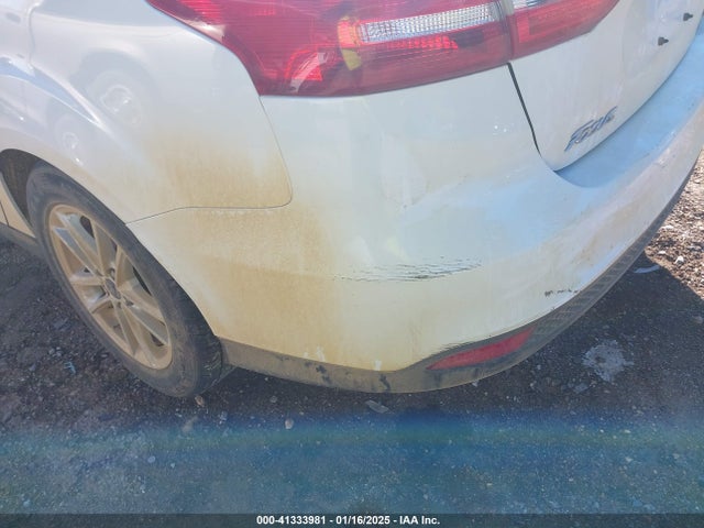 Ford FOCUS SE 2018 1FADP3F24JL328616 Image 13