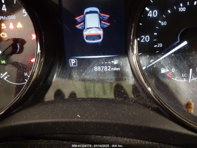 JN1BJ1CR3JW258990 Nissan Rogue Sport S