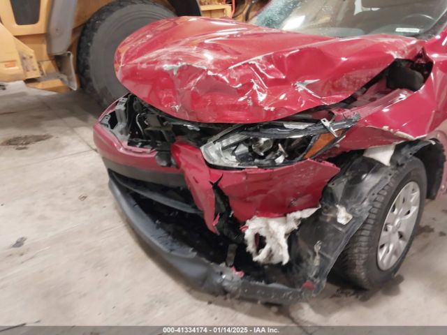 JN1BJ1CR3JW258990 Nissan Rogue Sport S