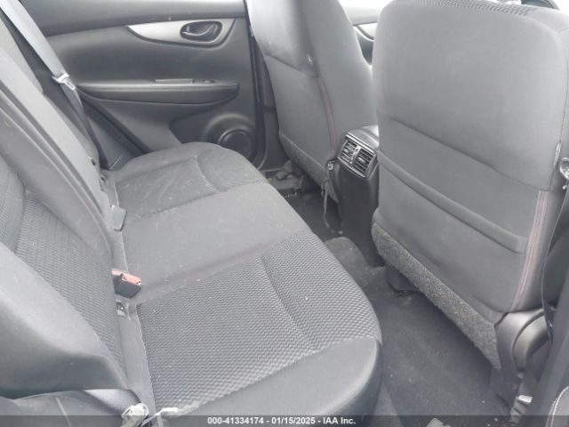 JN1BJ1CR3JW258990 Nissan Rogue Sport S