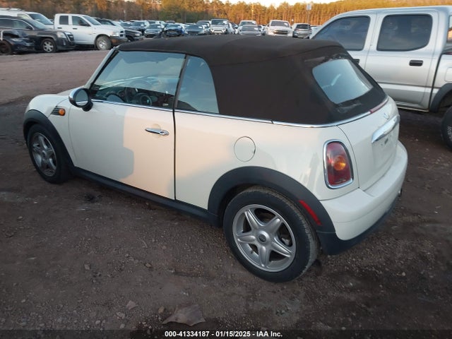 2010 MINI COOPER WMWMR3C54ATU96952 Photo 2
