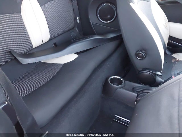 2010 MINI COOPER WMWMR3C54ATU96952 Photo 7