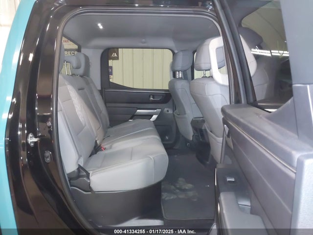 5TFLA5AB4NX017891 Toyota Tundra Sr5
