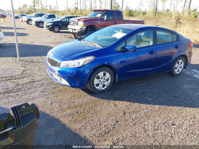 KIA FORTE LX 2018 3KPFK4A71JE226693 Image 2