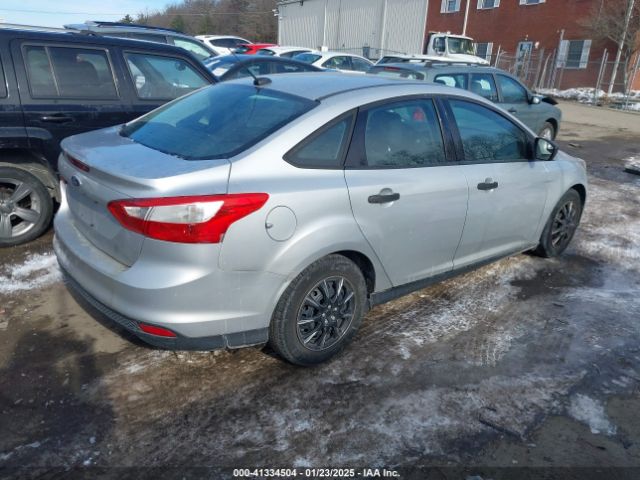 1FADP3E23EL401742 Ford FOCUS S