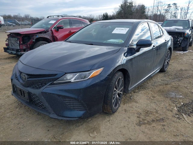 4T1B11HK9JU647388 Toyota CAMRY SE