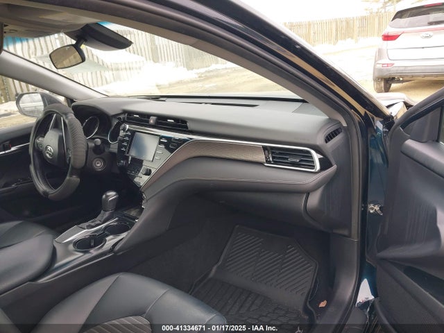 4T1B11HK9JU647388 Toyota CAMRY SE