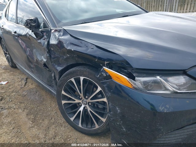 4T1B11HK9JU647388 Toyota CAMRY SE