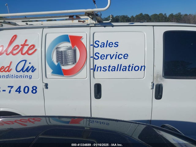 Chevrolet Express 2500 Work Van 2017 1GCWGAFF7H1137885 Image 13