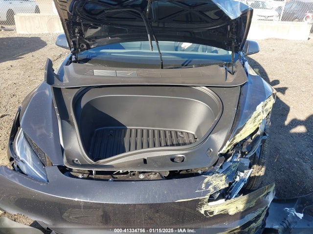 2025 TESLA MODEL 3 5YJ3E1EA2SF878958 Photo 9